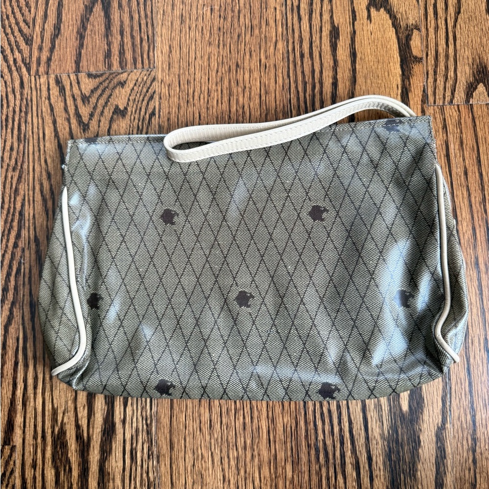 Bagheera clutch